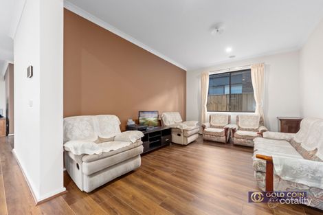 Property photo of 44 Bonhams Circuit Manor Lakes VIC 3024