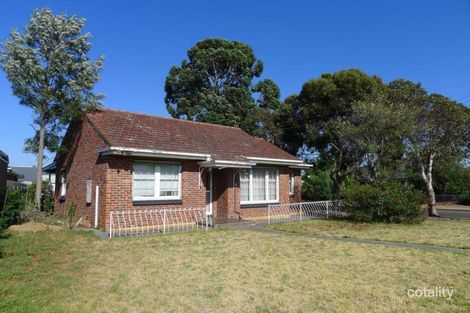 8 Larkdale Ave, Marion, SA 5043