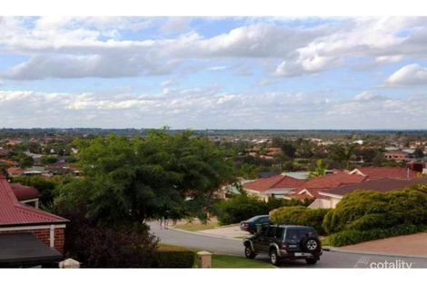 Property photo of 28 Finsbury View Landsdale WA 6065