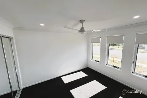 Property photo of 2 Flame Tree Road Cotswold Hills QLD 4350