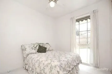 Property photo of 16 Brack Court Mooroolbark VIC 3138