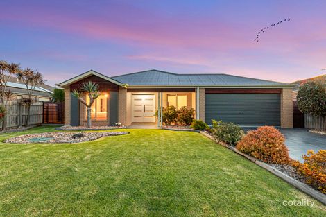 9 Chellamah Cl, Tooradin, VIC 3980