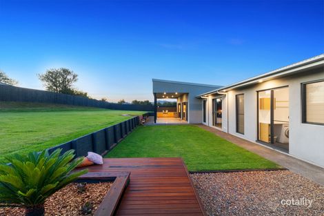 Property photo of 2 Crown Court Beerwah QLD 4519