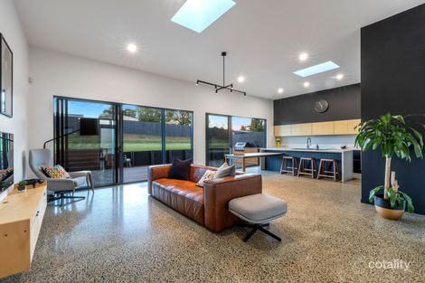 Property photo of 2 Crown Court Beerwah QLD 4519