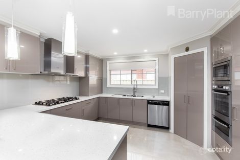 Property photo of 11 Doubell Boulevard Truganina VIC 3029