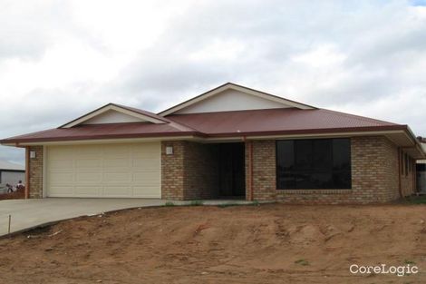 Property photo of 32 Bernborough Avenue Moranbah QLD 4744