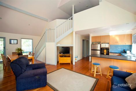 Property photo of 1/66 Belbourie Crescent Boomerang Beach NSW 2428