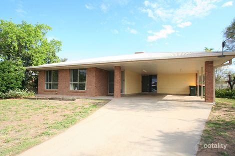 5 Cowan Cres, Emerald, QLD 4720