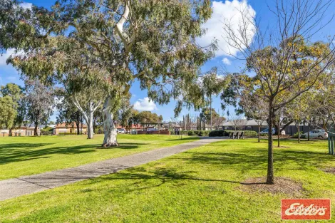 Property photo of 2 Rawlings Circuit Evanston SA 5116