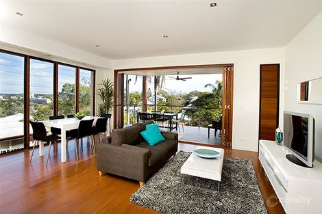 Property photo of 2/28 Central Avenue Indooroopilly QLD 4068