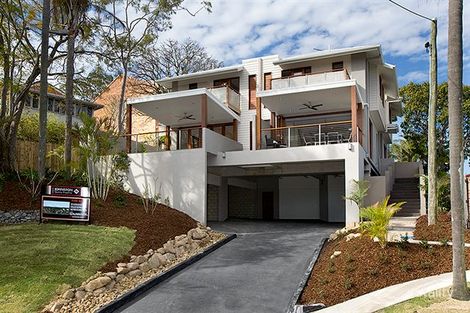 Property photo of 2/28 Central Avenue Indooroopilly QLD 4068