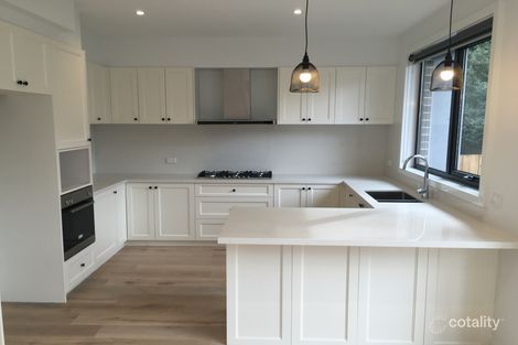 Property photo of 2/2 Fortune Street Box Hill North VIC 3129