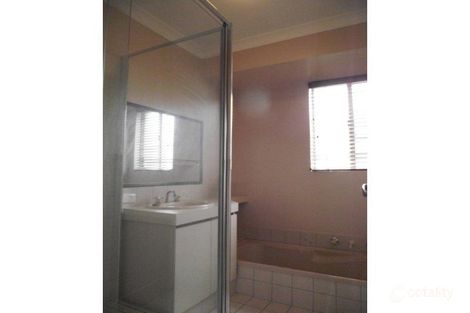 Property photo of 25 Bridgedale Close Beldon WA 6027