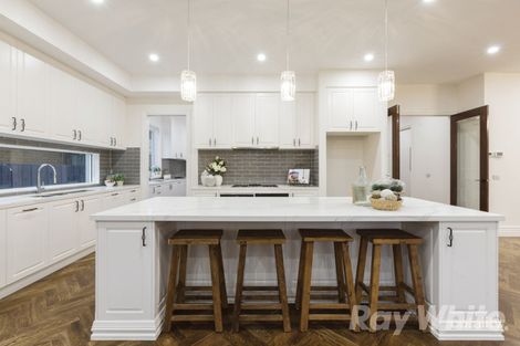 Property photo of 63 Hilton Street Mount Waverley VIC 3149
