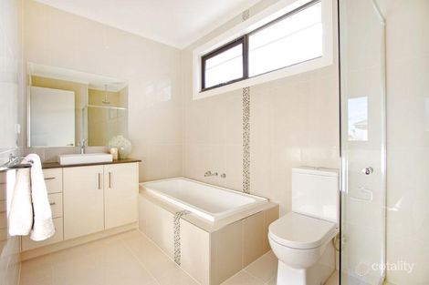 Property photo of 2/35 Irving Street Mount Waverley VIC 3149