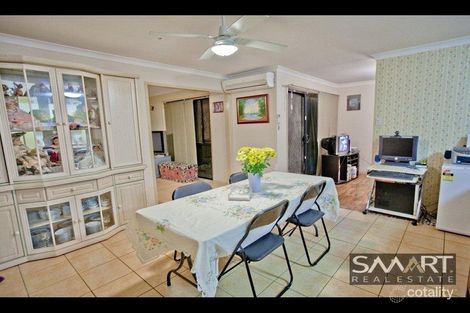 Property photo of 13 Kosrae Street Pacific Pines QLD 4211