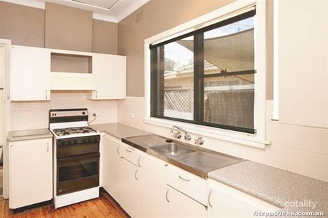 Property photo of 7 Waranga Avenue Mount Austin NSW 2650