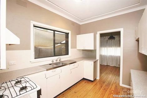 Property photo of 7 Waranga Avenue Mount Austin NSW 2650