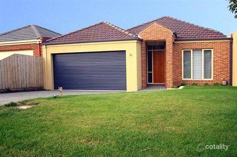 Property photo of 23 Wilona Way Berwick VIC 3806