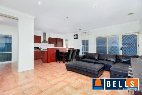Property photo of 15 Dobell Crescent Caroline Springs VIC 3023