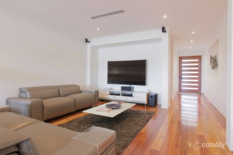 Property photo of 14 Twilight Court Dudley Park WA 6210