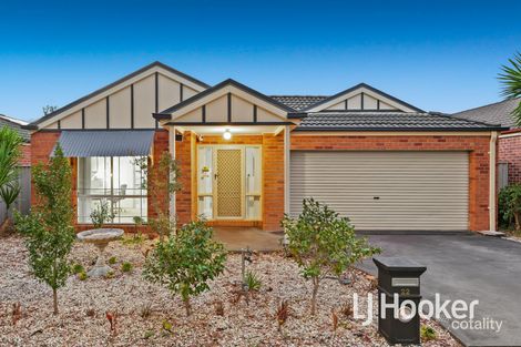 Property photo of 22 Wonboyn Close Pakenham VIC 3810
