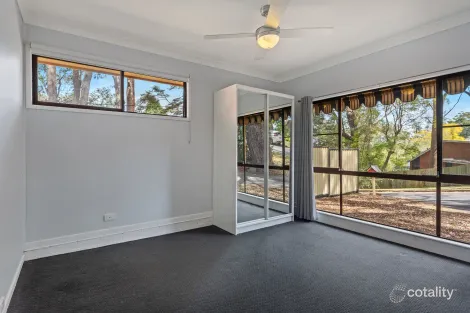 Property photo of 22 Amos Crescent Mount Lofty QLD 4350