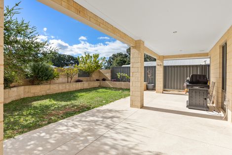 Property photo of 39 Clarendon Circuit Lakelands WA 6180