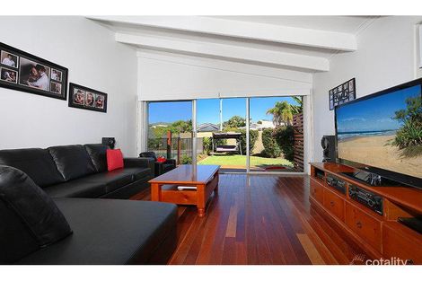 Property photo of 1 Aruma Place Currimundi QLD 4551