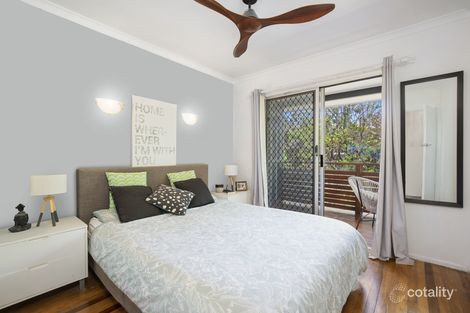 Property photo of 10 Beeka Street Labrador QLD 4215