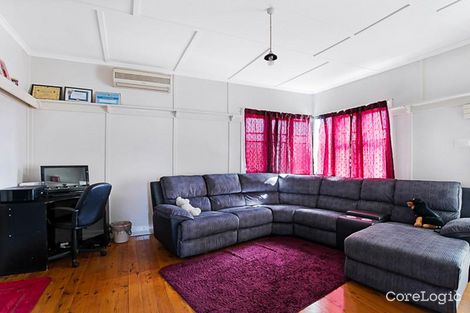 Property photo of 32 Cay Street Newtown QLD 4350