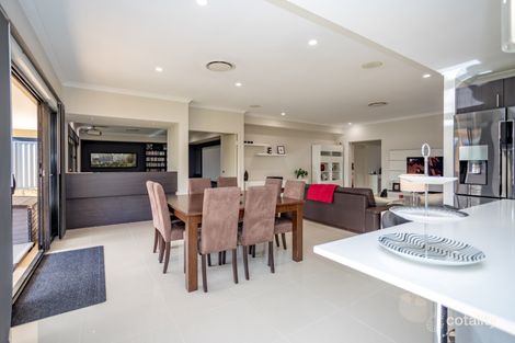 Property photo of 17 Euclid Pass Piara Waters WA 6112