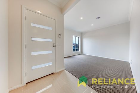 Property photo of 34 Wanneroo Circuit Harkness VIC 3337