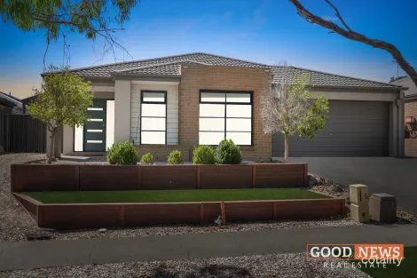 Property photo of 6 Fortescue Boulevard Manor Lakes VIC 3024