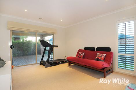 Property photo of 6 Aspera Place Cranbourne North VIC 3977