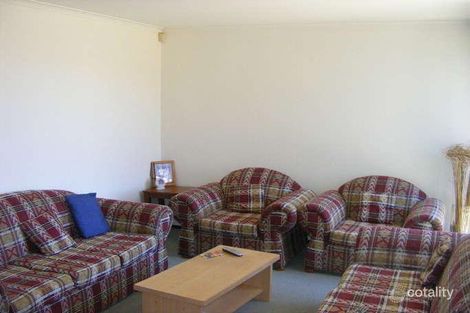 Property photo of 10 Aramon Close Edensor Park NSW 2176