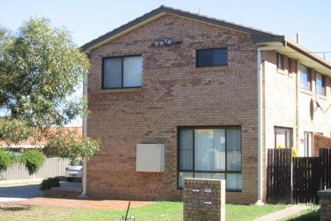 2/12 Barton Lane, North Tamworth, NSW 2340