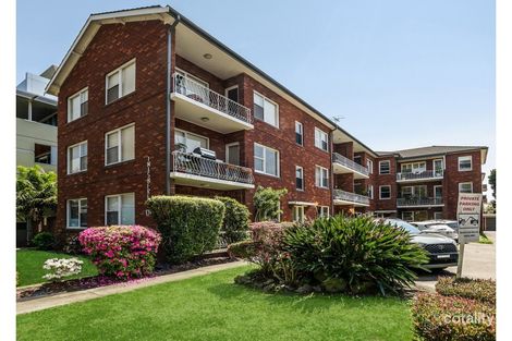 Property photo of 12/176-178 Russell Avenue Dolls Point NSW 2219