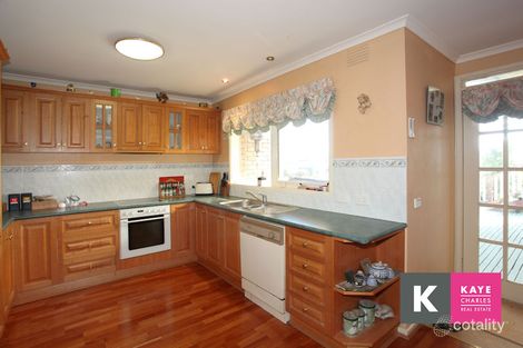 Property photo of 8 Grant Court Beaconsfield Upper VIC 3808