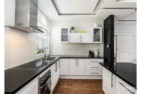 Property photo of 12/176-178 Russell Avenue Dolls Point NSW 2219