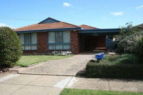 21 Christopher Cres, Melton, VIC 3337