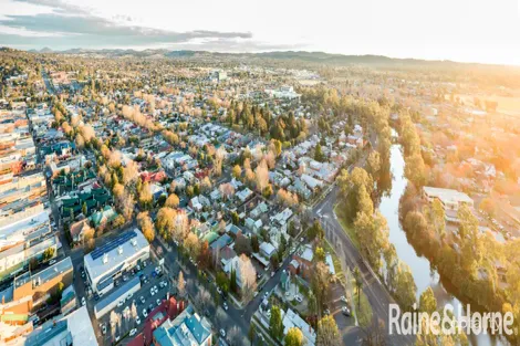 Property photo of 4 Hudson Drive Lloyd NSW 2650