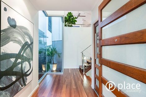 Property photo of 57 Miles Street Hawthorne QLD 4171