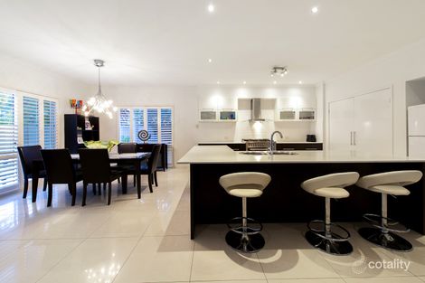 Property photo of 10 Southaven Drive Helensvale QLD 4212