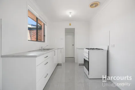 Property photo of 4 Norrie Place Oakhurst NSW 2761