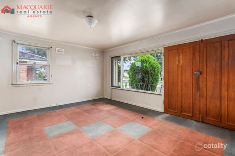 Property photo of 18 Pinnacle Street Sadleir NSW 2168