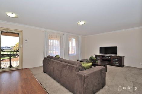 Property photo of 2 Phoenix Terrace Hocking WA 6065