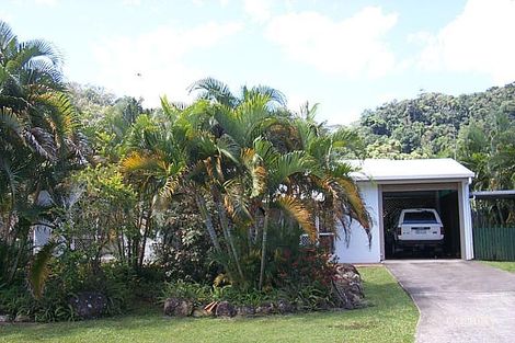 Property photo of 17 Krakatoa Close Smithfield QLD 4878