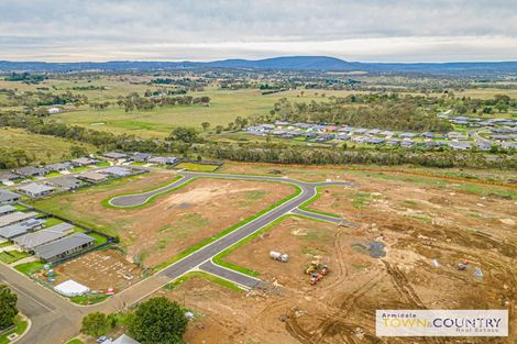 Property photo of 25 Sunrise Crescent Armidale NSW 2350