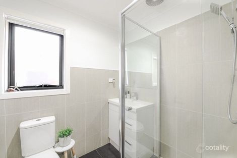 Property photo of 2/57 Rokewood Crescent Meadow Heights VIC 3048
